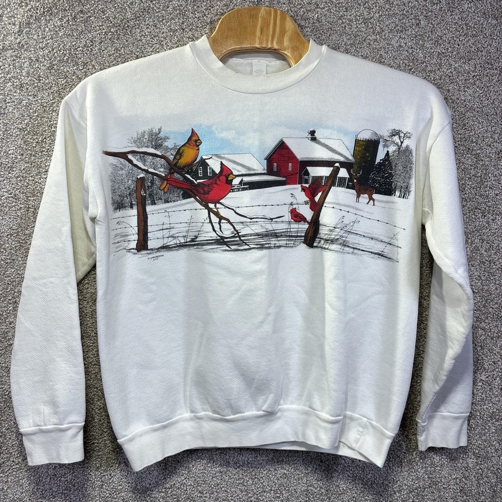 Source Unknown White Sweatshirt with Red Barn and Cardinal Graphic